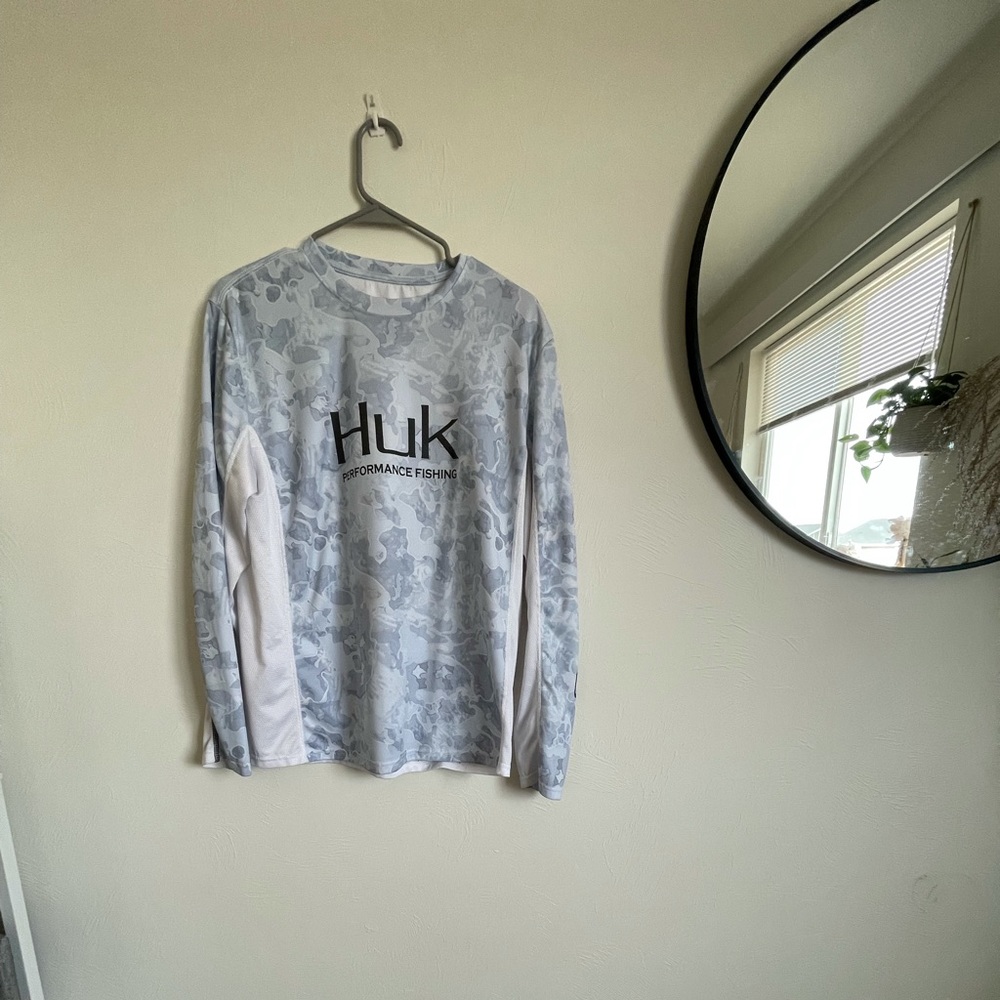 Huk shirt